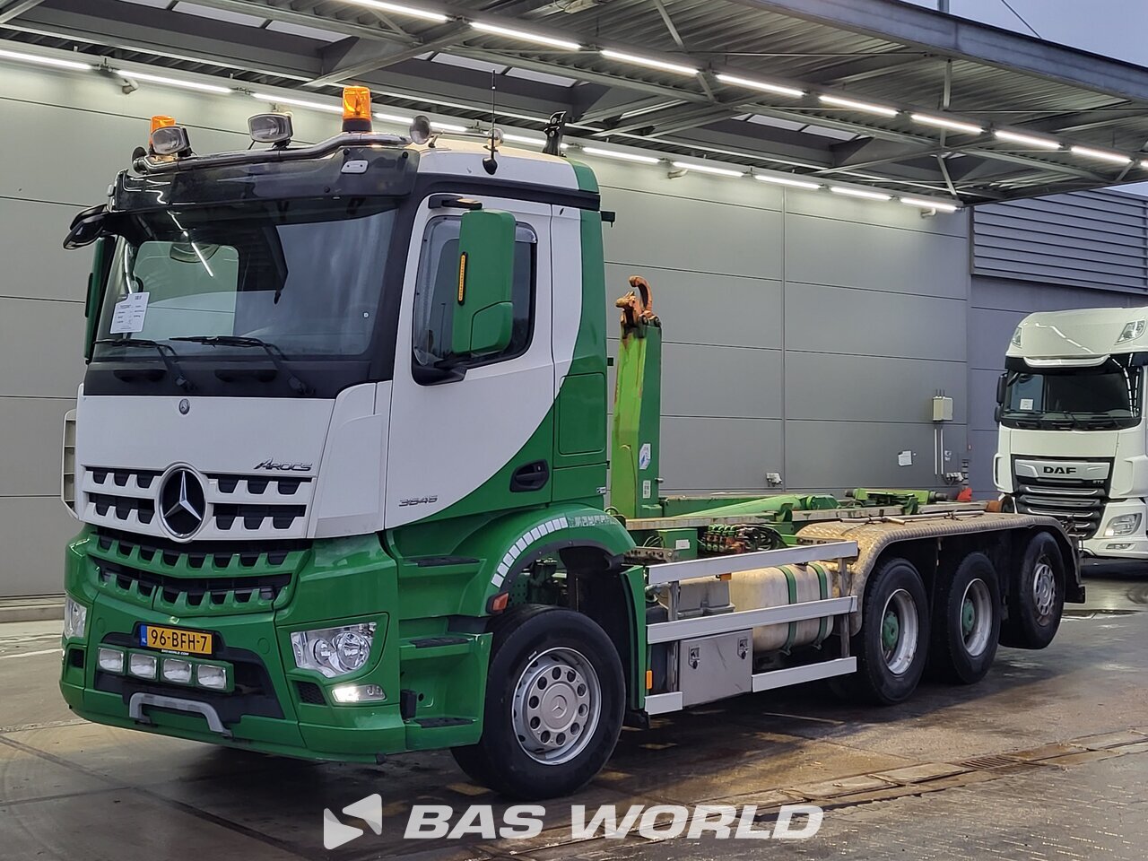 Benz Arocs 3245 Mercedes Arocs 3245 8X4 VDL Type: S-30 Hooklift