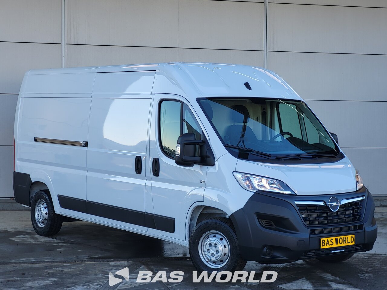 Front right : Opel Movano 140PK Lukket varevogn