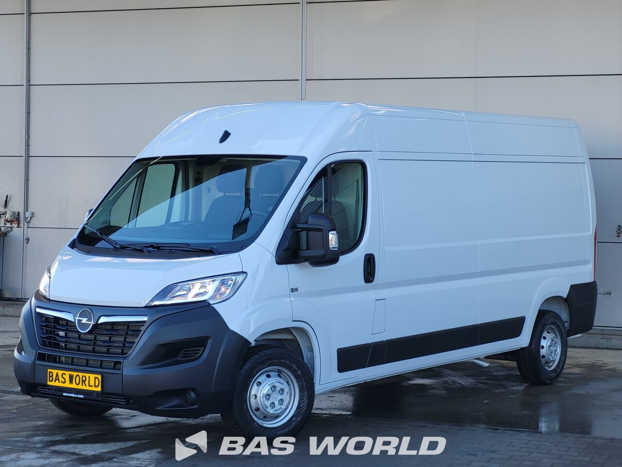 Front left : Opel Movano 140PK Lukket varevogn