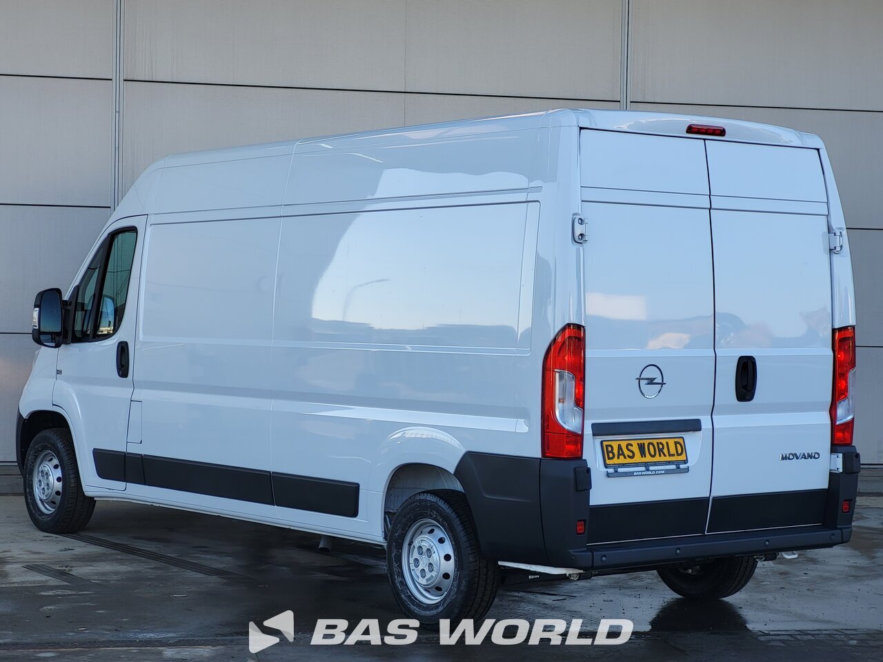 Back left : Opel Movano 140PK Lukket varevogn