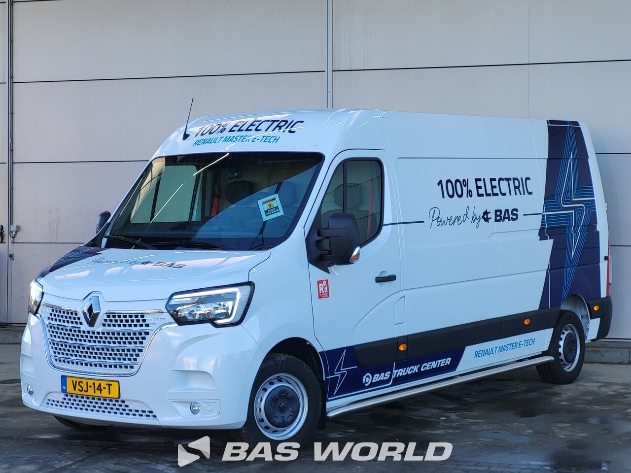 Front left : Renault Master Z.E. 77PK Suljettu pakettiauto