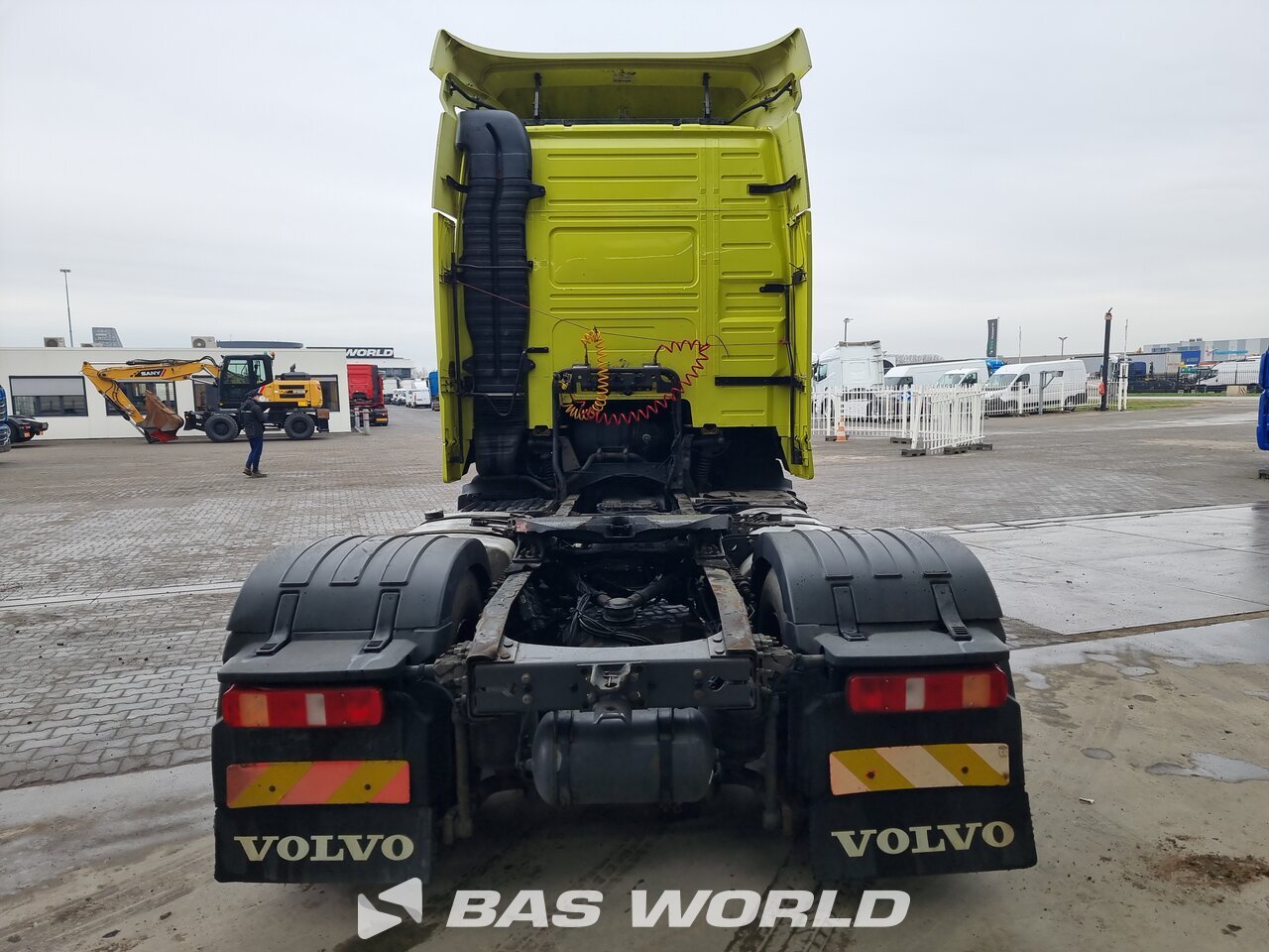 Back : Volvo FH 420 4X2 Vetopöytäauto