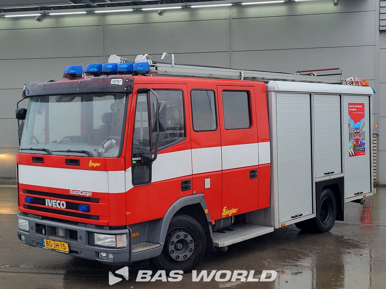 Front left : Iveco Eurocargo 100E180 4X2 Ziegler Paloauto
