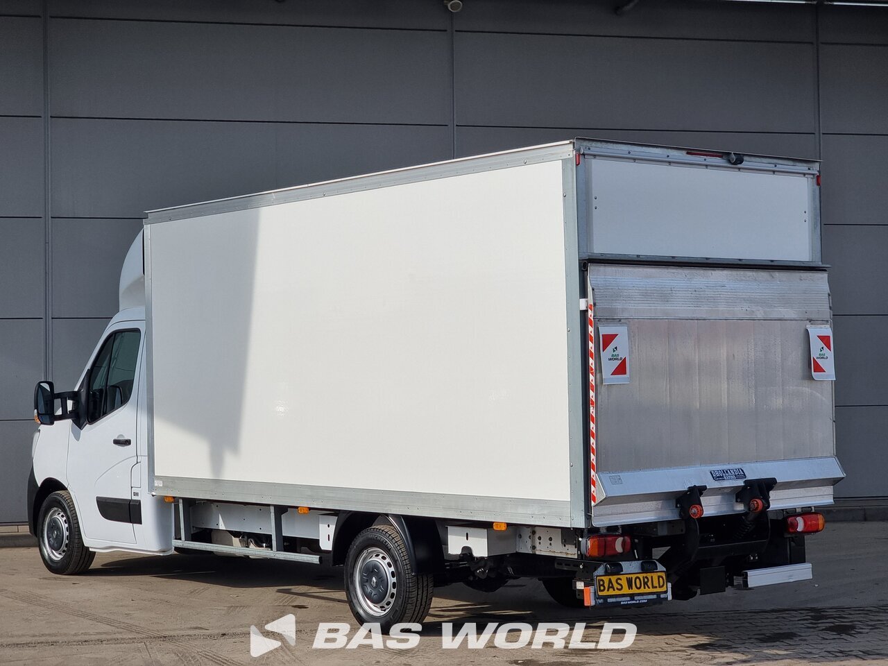 Back left : Renault Master 145 PK Umpikorit rungot