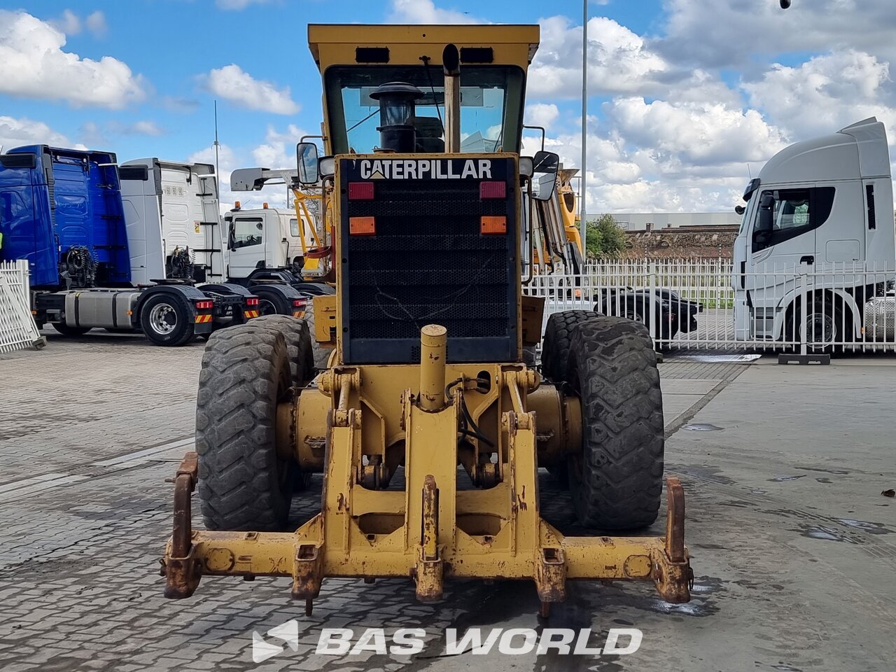 Other : Caterpillar Greder