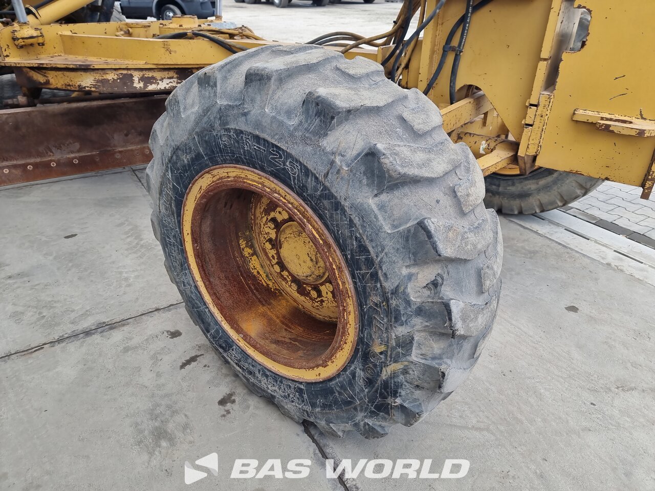 Other : Caterpillar Greder