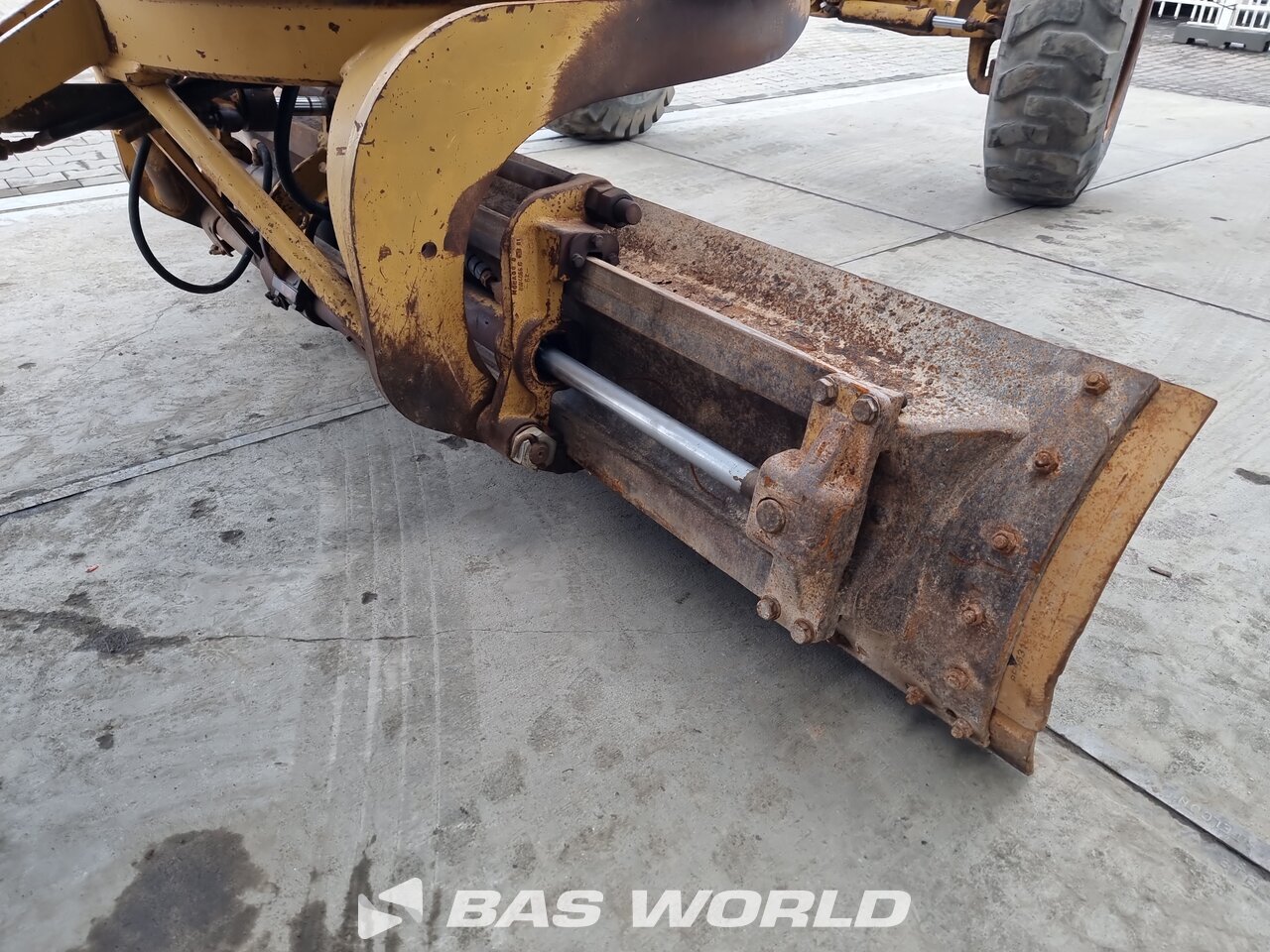 Other : Caterpillar Greder