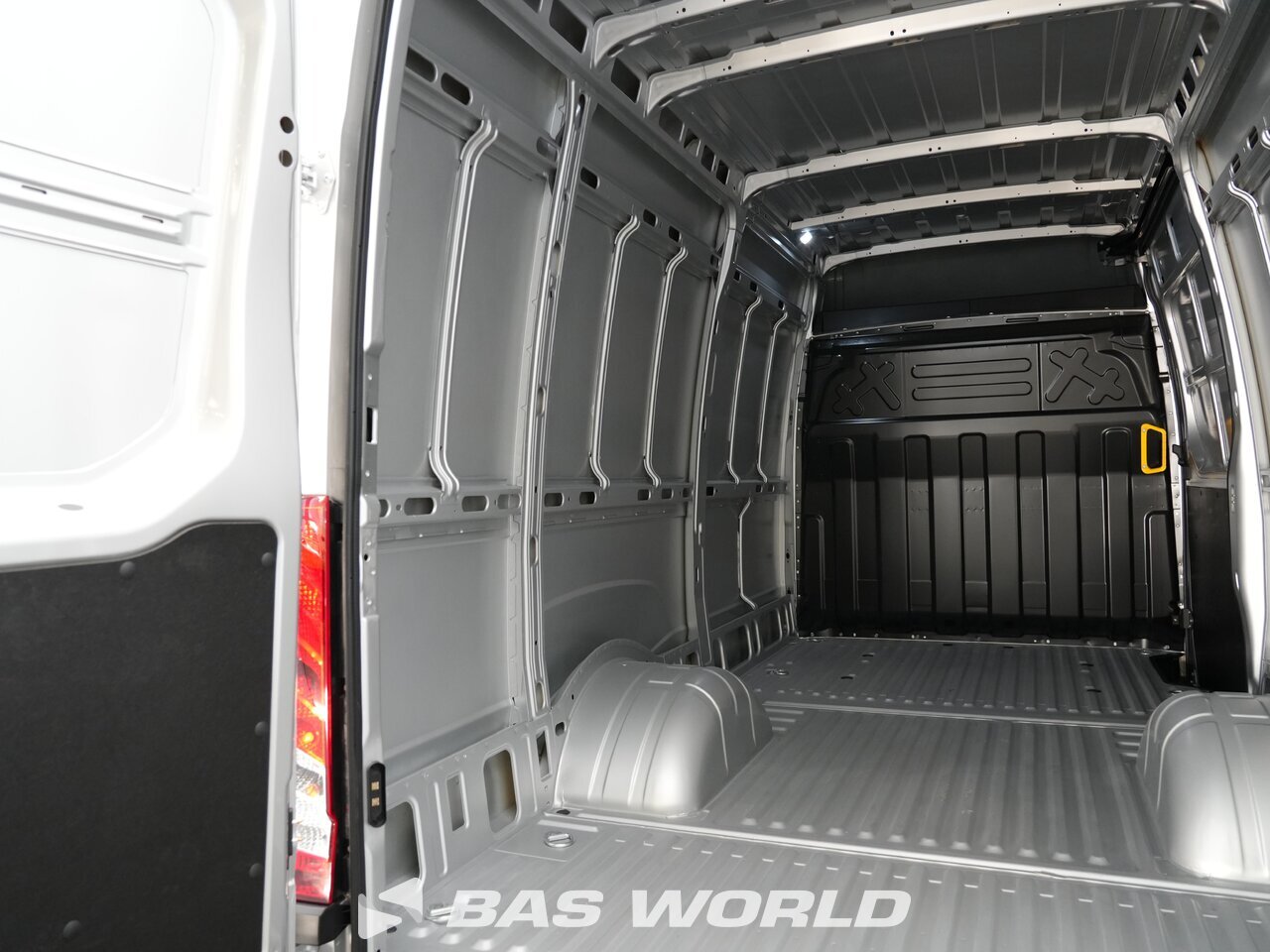 Other : Iveco Daily 35C18 Kastenwagen