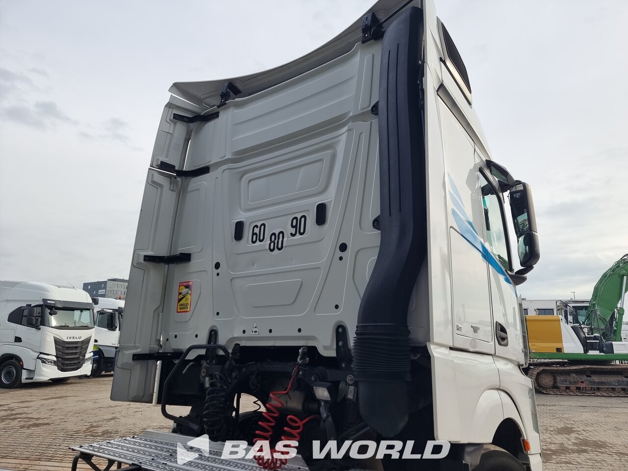 Other : Mercedes Actros 1851 4X2 Vetopöytäauto