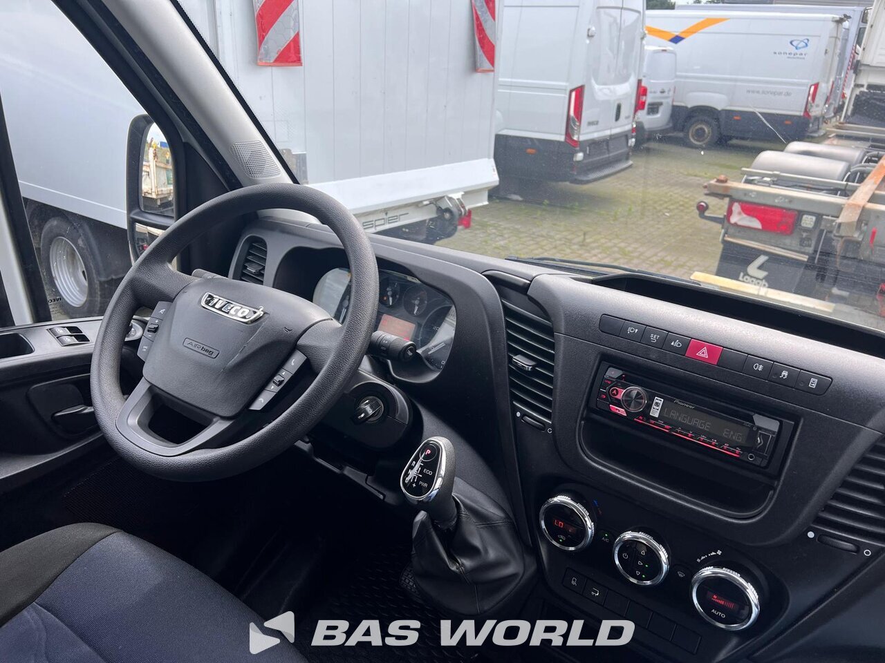 Other : Iveco Daily 35S16 Lastbiler med lukket kasse
