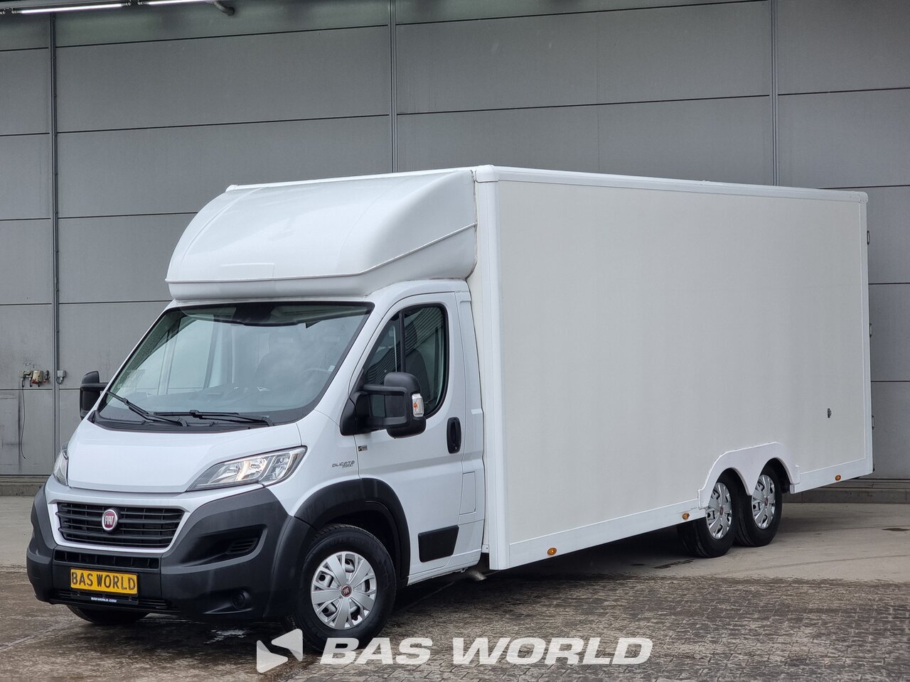 Front left : Fiat Ducato 130pk Lastbiler med lukket kasse