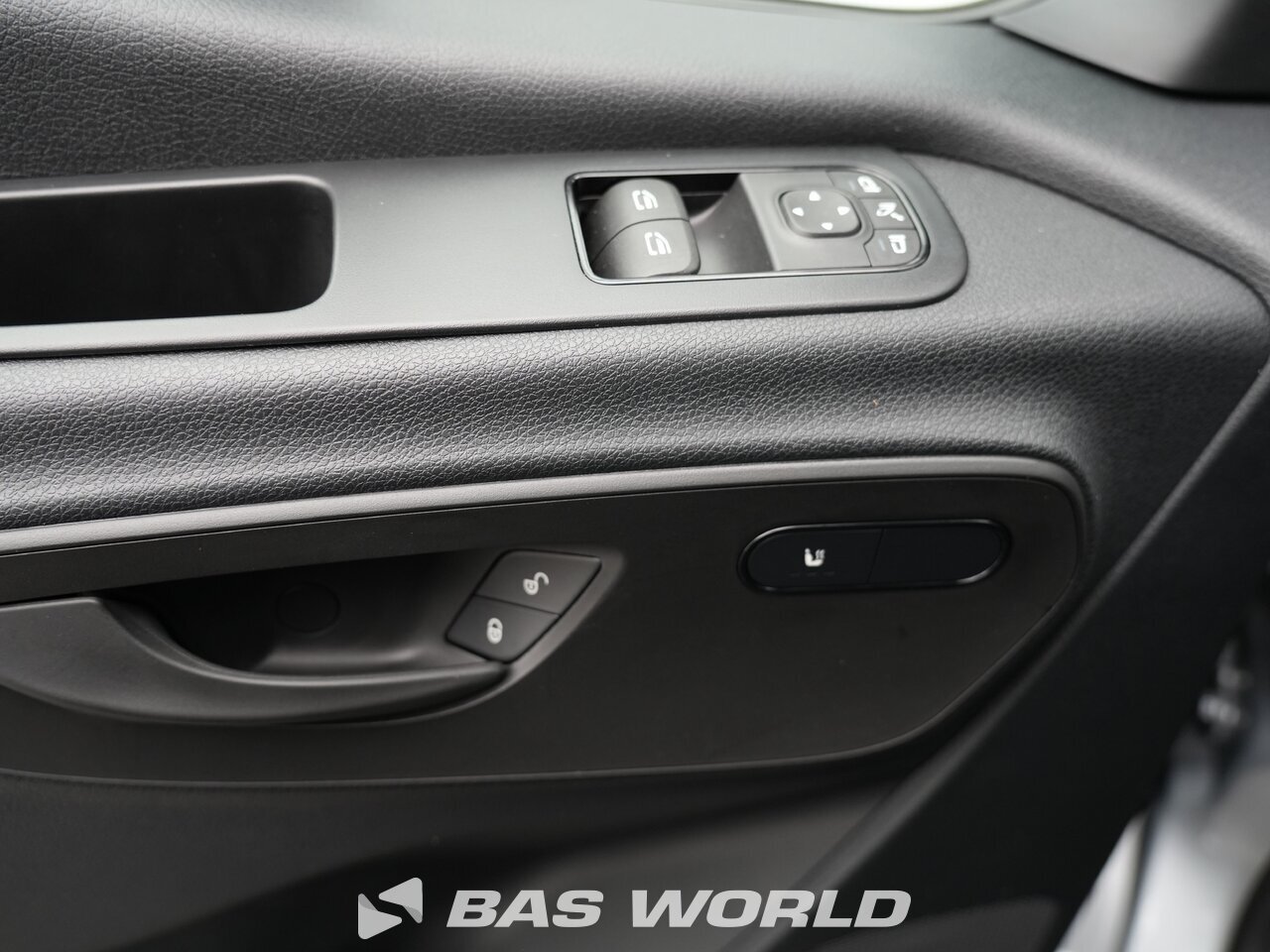 Other : Mercedes Sprinter 319 CDI Duba închisă