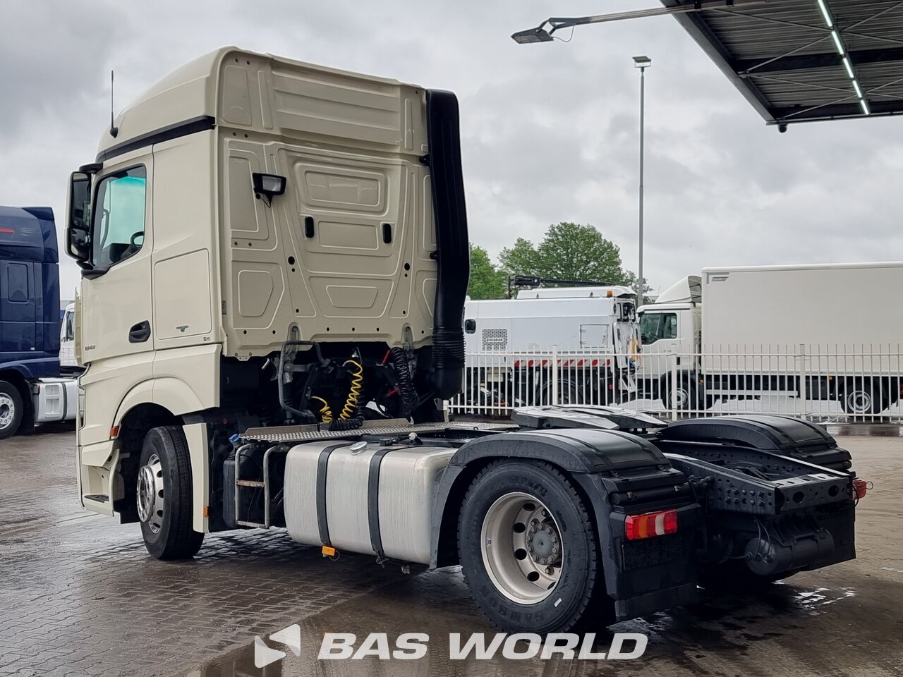 Other : Mercedes Actros 1843 4X2 Vetopöytäauto