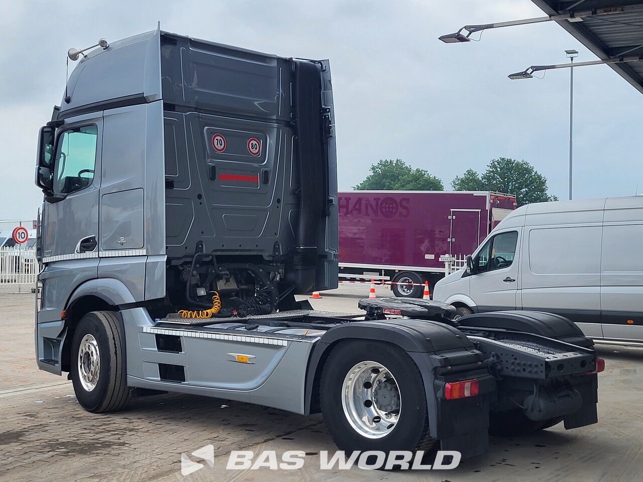 Other : Mercedes Actros 1851 4X2 Vetopöytäauto