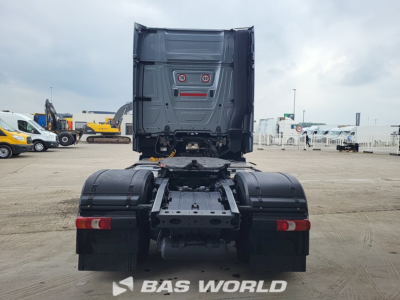 Other : Mercedes Actros 1851 4X2 Vetopöytäauto
