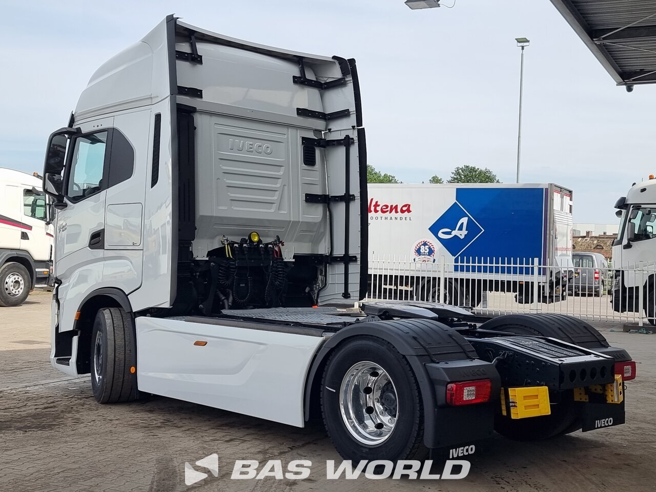 Other : Iveco S-Way 490 4X2 Vetopöytäauto