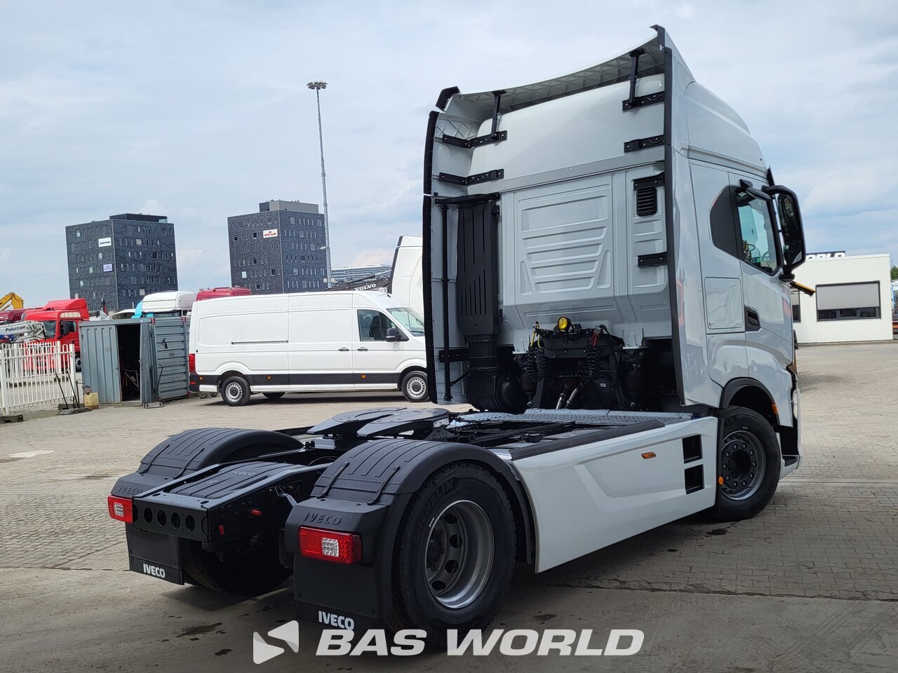 Other : Iveco S-Way 570 4X2 Cap tractor