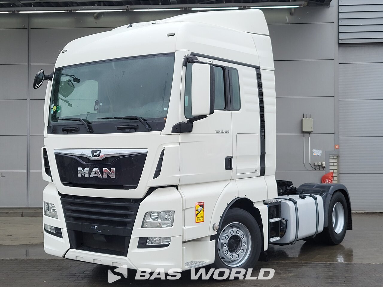 Front left : MAN TGX 18.460 4X2 Cap tractor