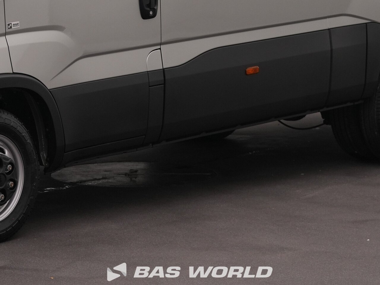Other : Iveco Daily 35C21 Duba închisă