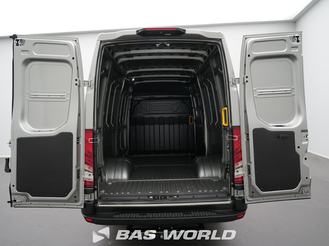 Other : Iveco Daily 35C21 Duba închisă