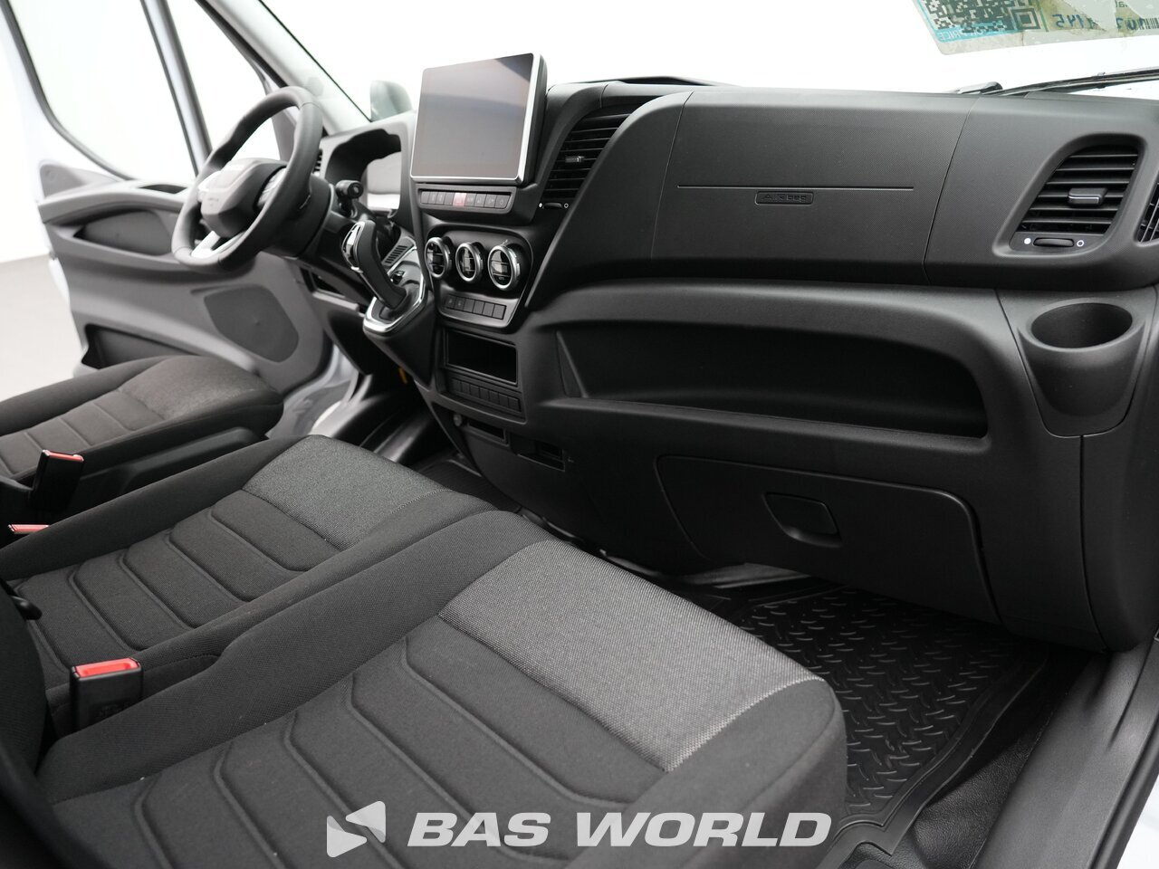 Other : Iveco Daily 35C21 Затворен ван