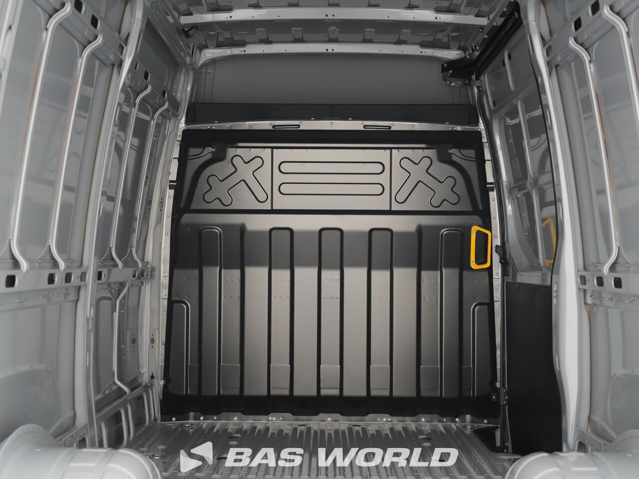 Other : Iveco Daily 35C21 Затворен ван