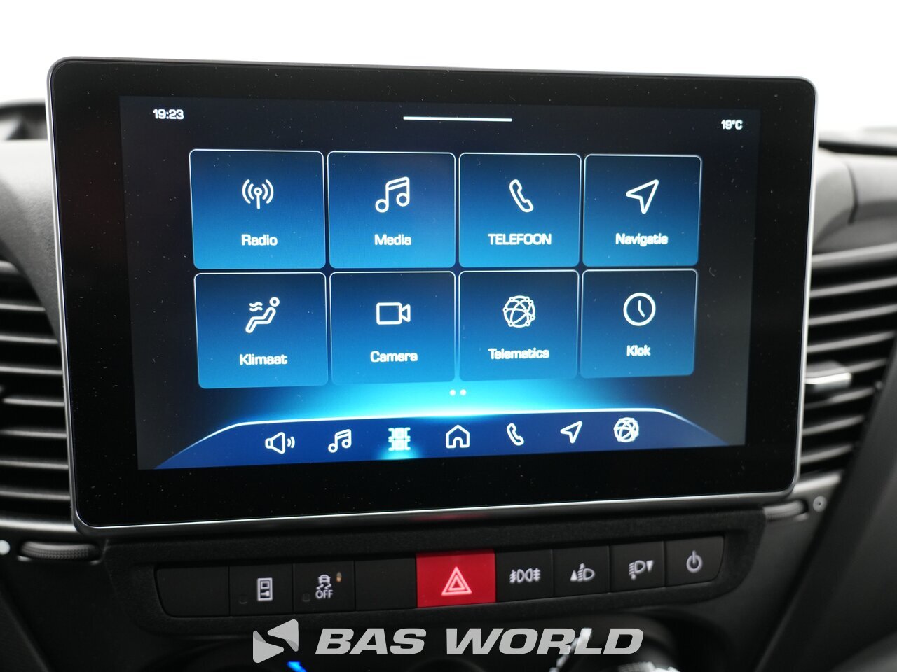 Other : Iveco Daily 35C21 Затворен ван