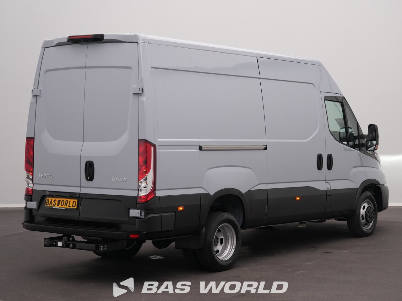 Other : Iveco Daily 35C21 Затворен ван