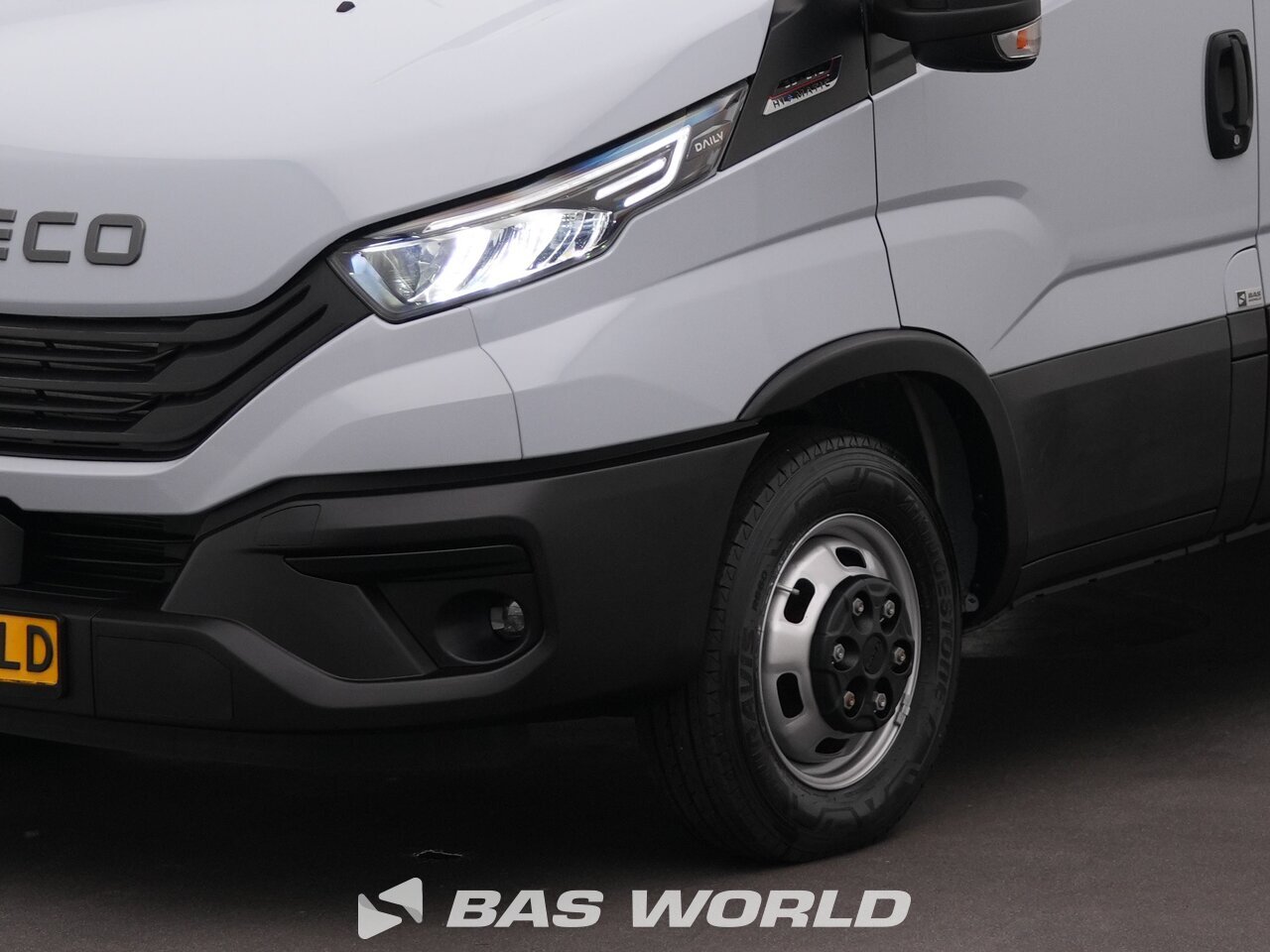 Other : Iveco Daily 35C21 Затворен ван