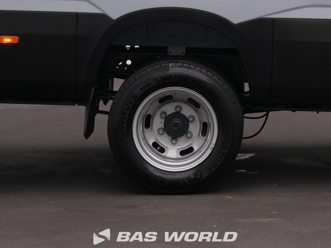 Other : Iveco Daily 35C21 Затворен ван