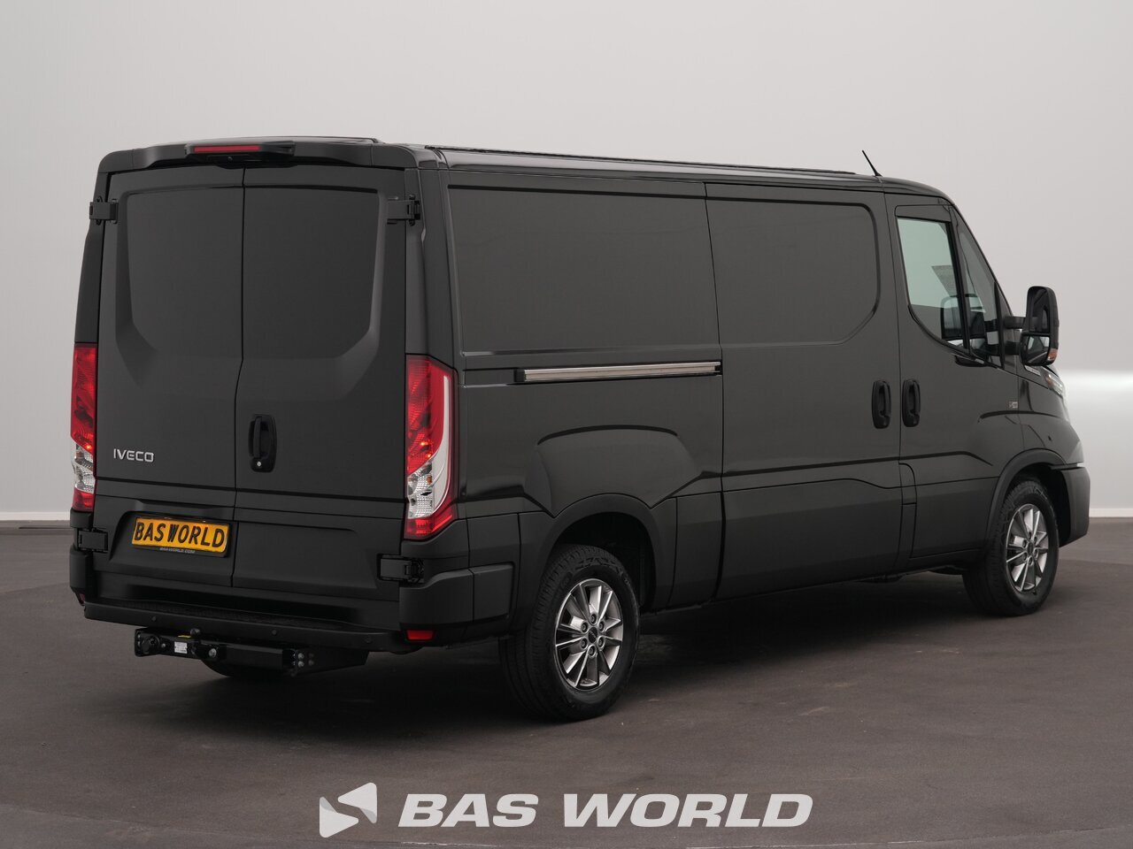 Other : Iveco Daily 35S21 Duba închisă