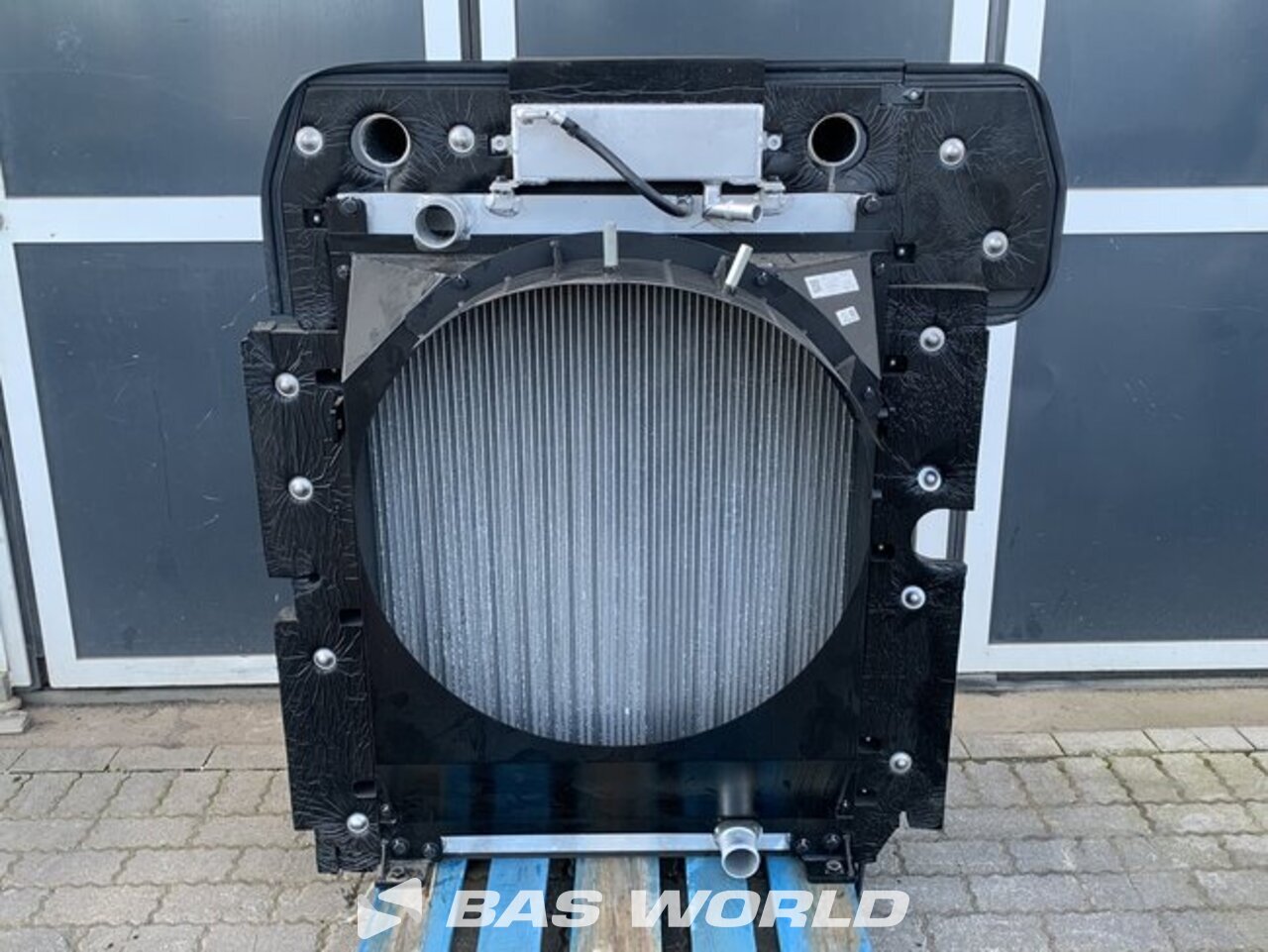 Front left : Doosan DL08-MFE00 Overig