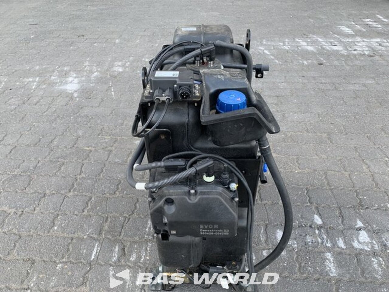 Front left : Doosan DL08-MFE00 Overig