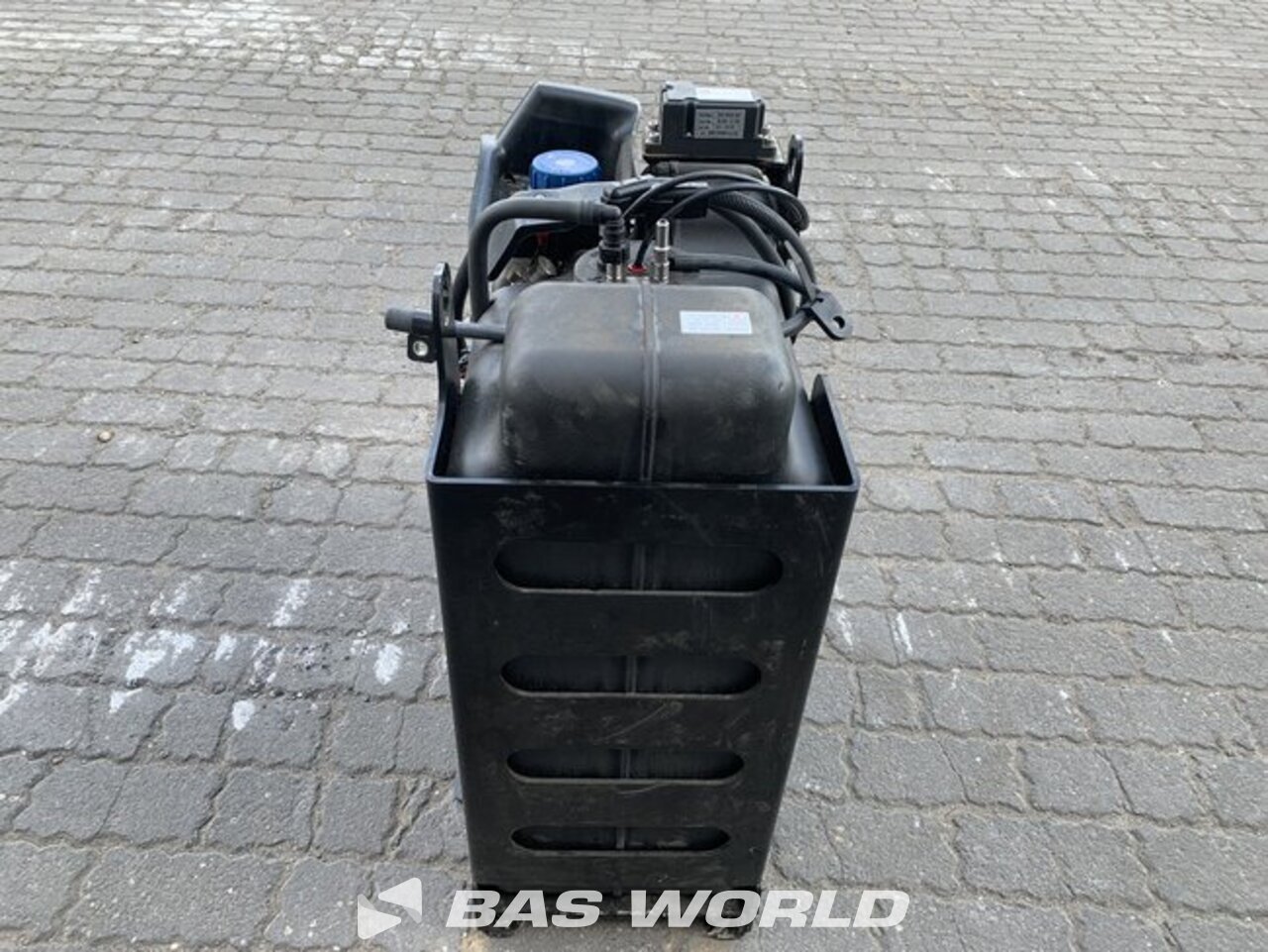 Front left : Doosan DL08-MFE00 Overig