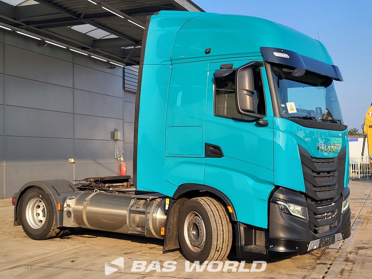 Other : Iveco S-Way 460 4X2 Trekker