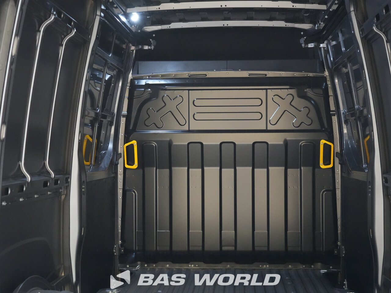 Other : Iveco Daily 35S21 Затворен ван