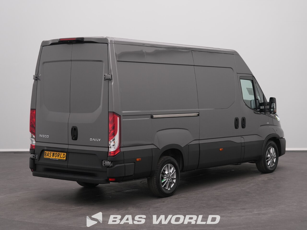 Other : Iveco Daily 35S21 Затворен ван