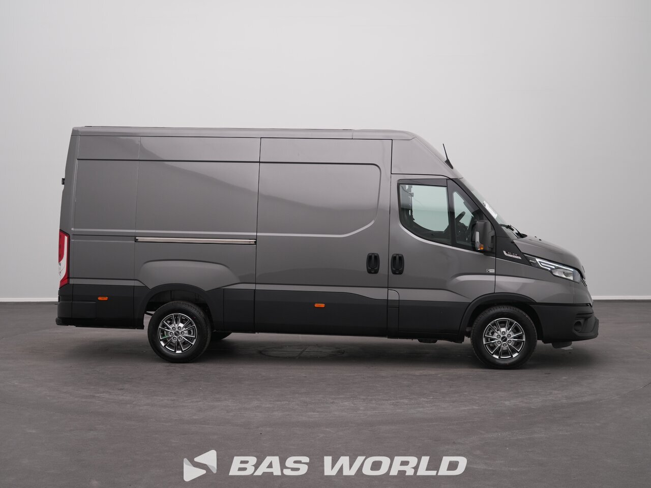 Other : Iveco Daily 35S21 Затворен ван