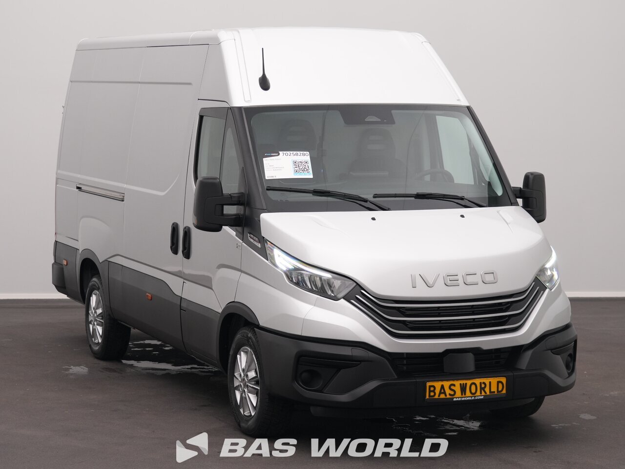 Other : Iveco Daily 35S21 Затворен ван