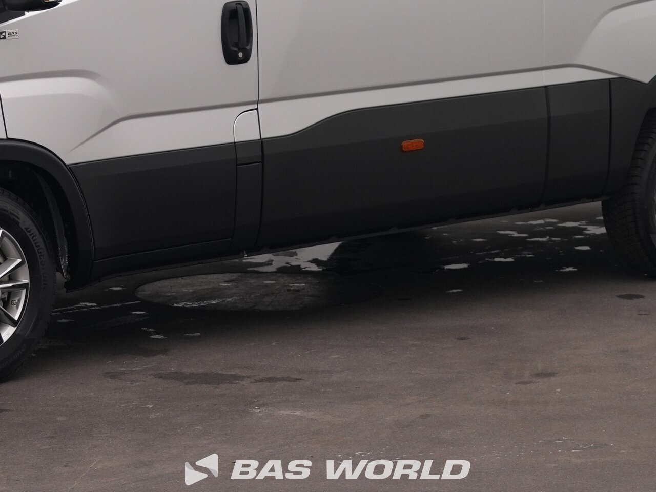 Other : Iveco Daily 35S21 Затворен ван