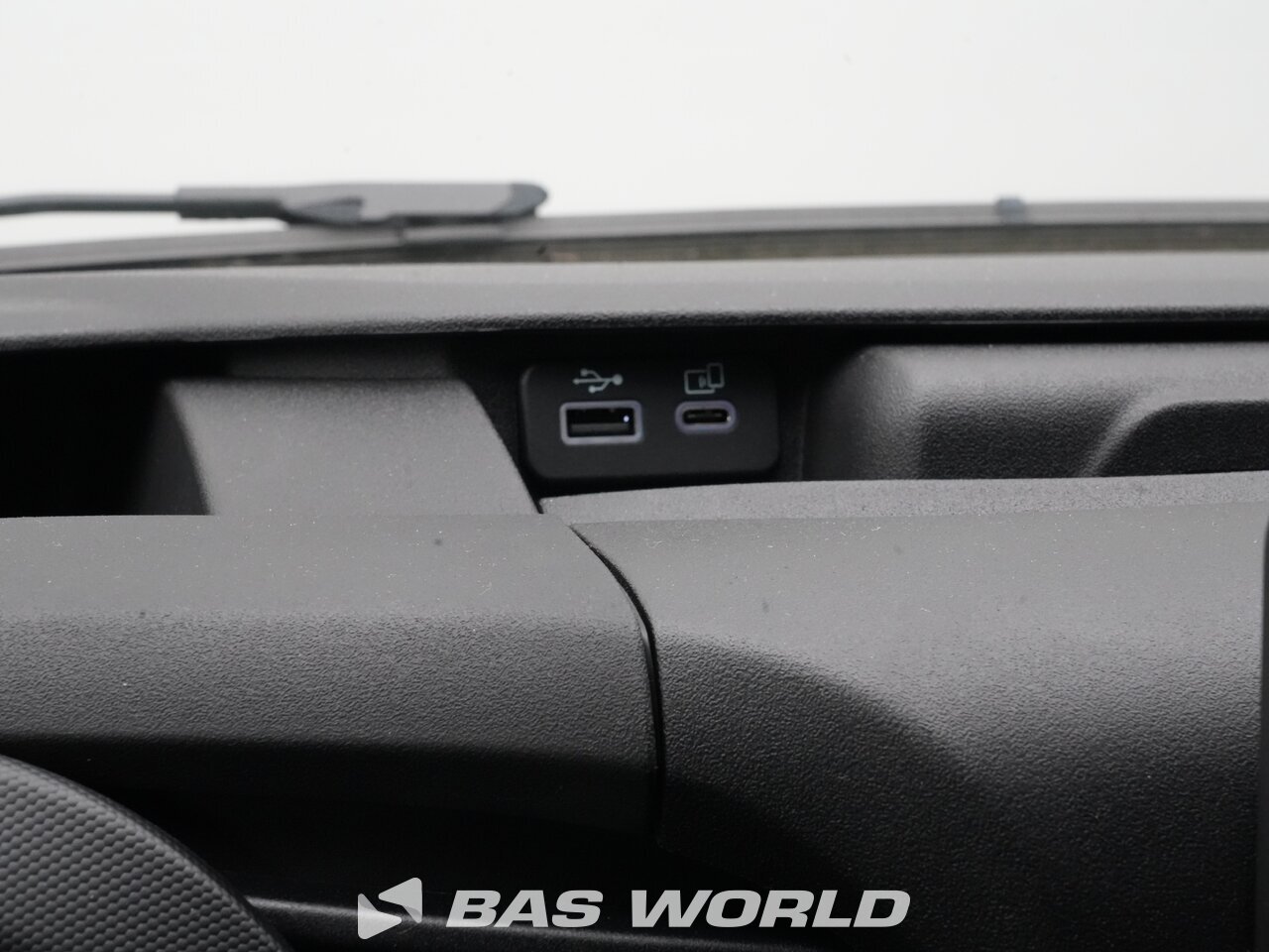 Other : Iveco Daily 35S21 Затворен ван