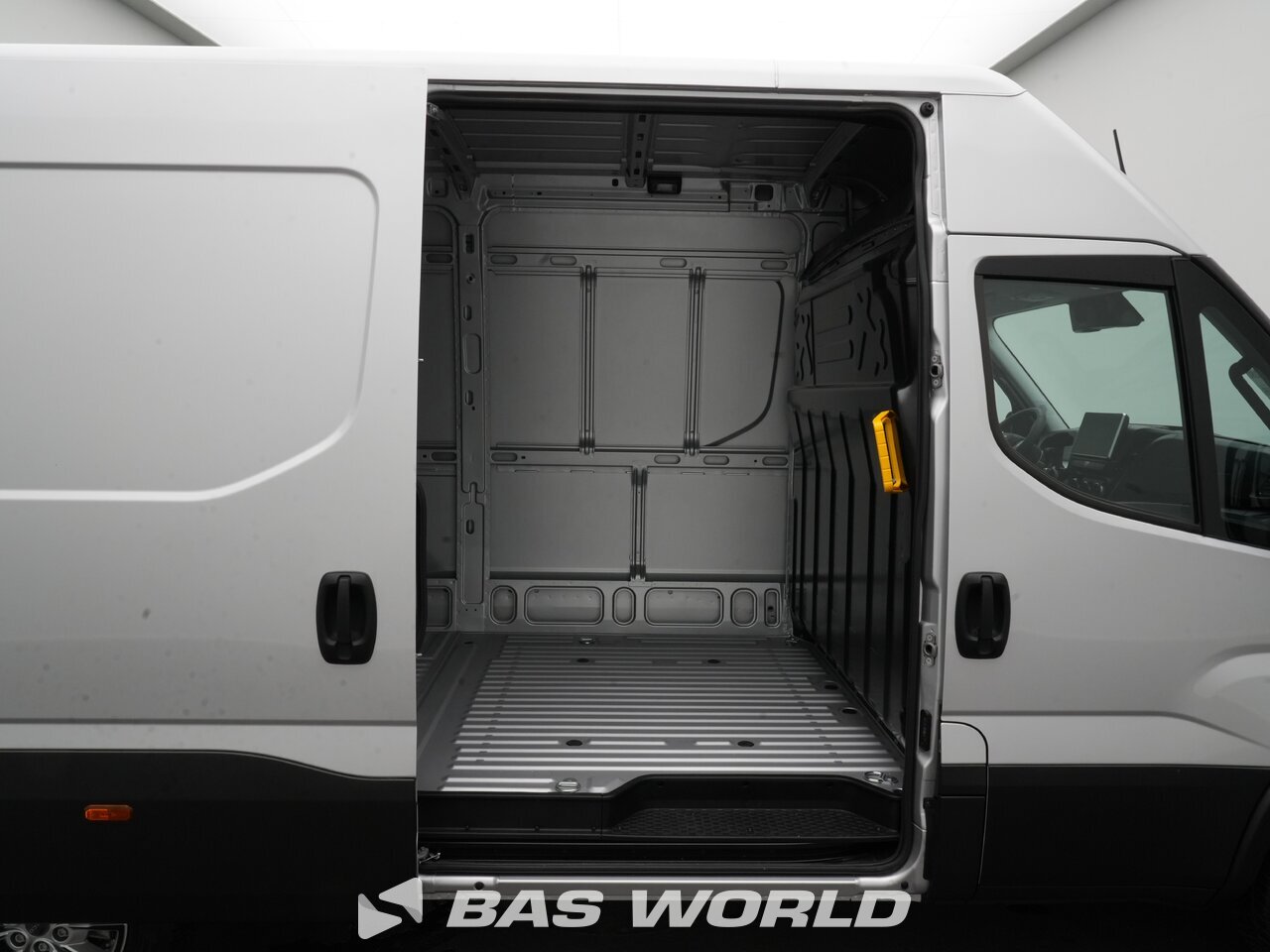 Other : Iveco Daily 35S21 Затворен ван