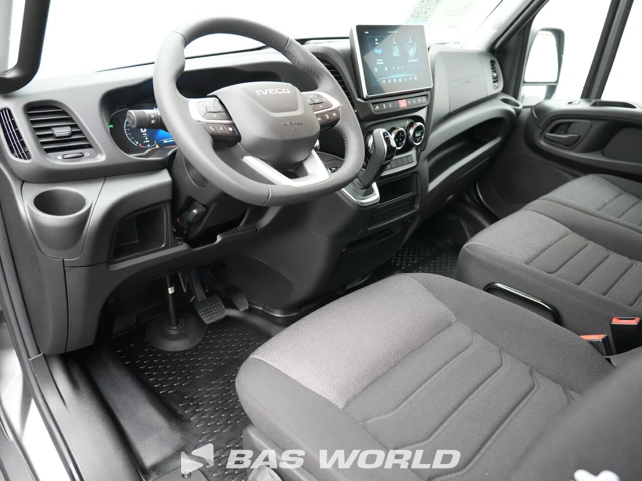 Other : Iveco Daily 35S21 شاحنة خفيفة بصندوق مغلق