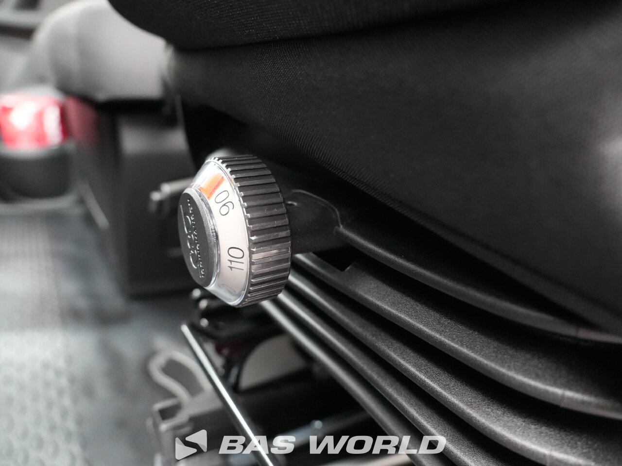Other : Iveco Daily 35S21 شاحنة خفيفة بصندوق مغلق