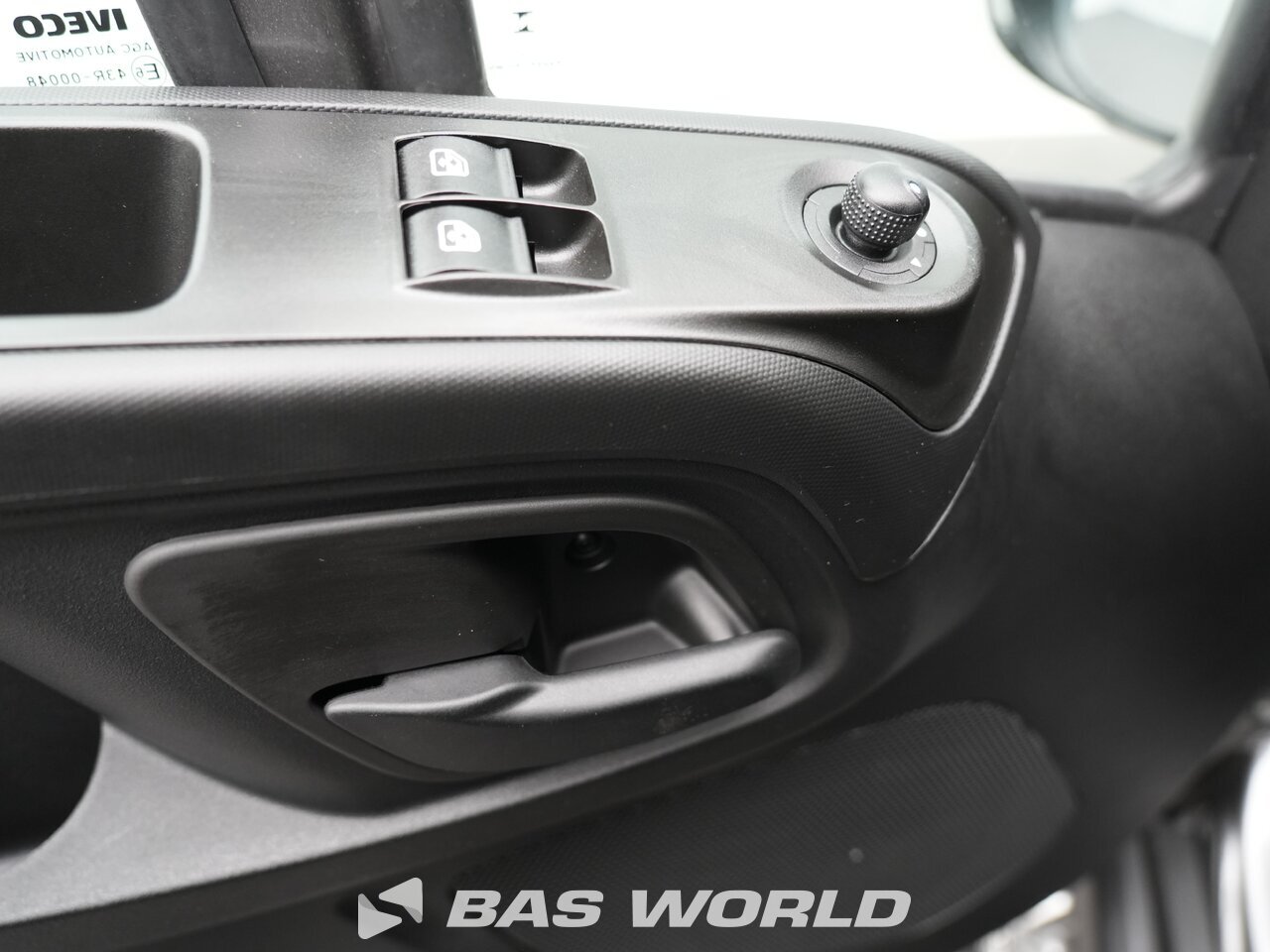 Other : Iveco Daily 35S21 شاحنة خفيفة بصندوق مغلق
