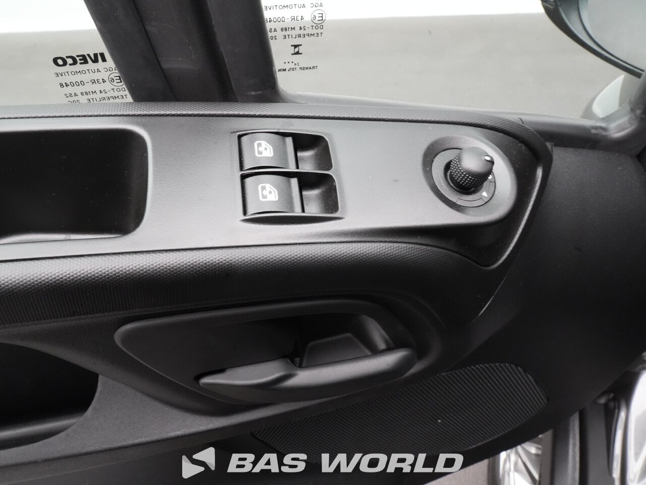 Other : Iveco Daily 35S21 Затворен ван