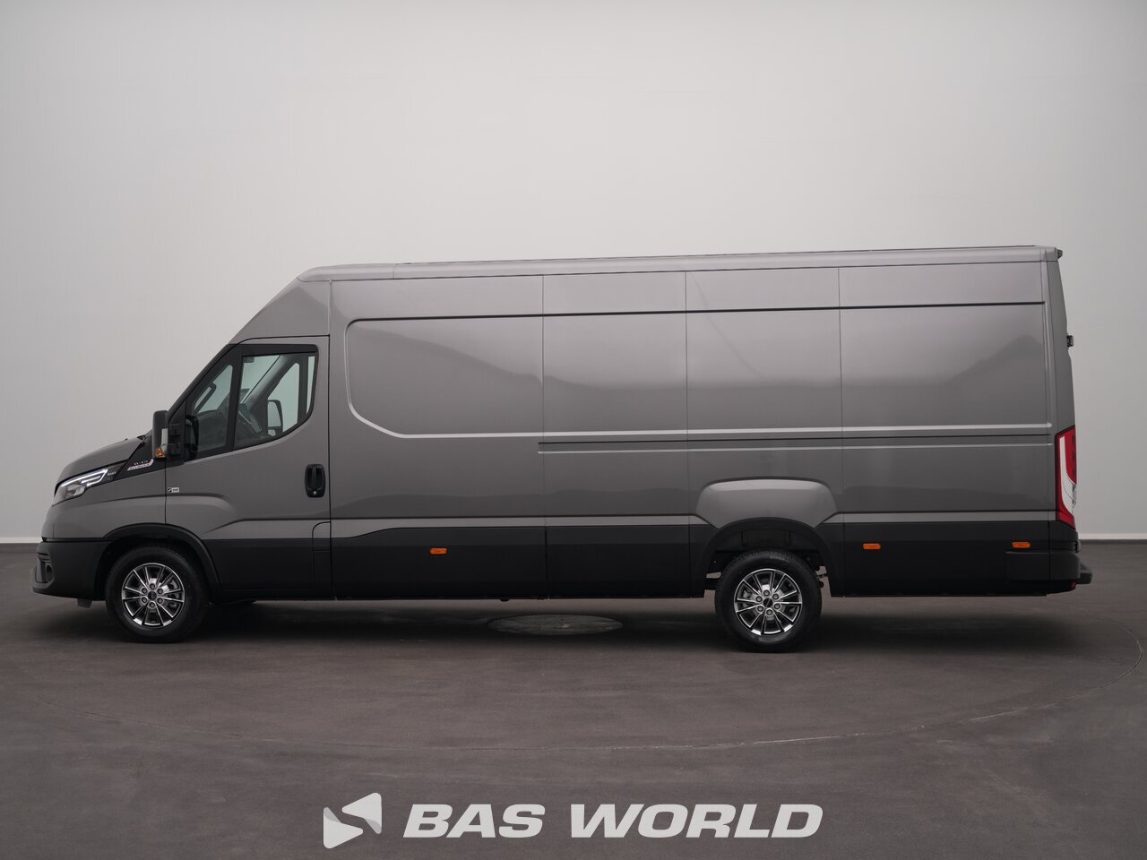Other : Iveco Daily 35S21 Затворен ван