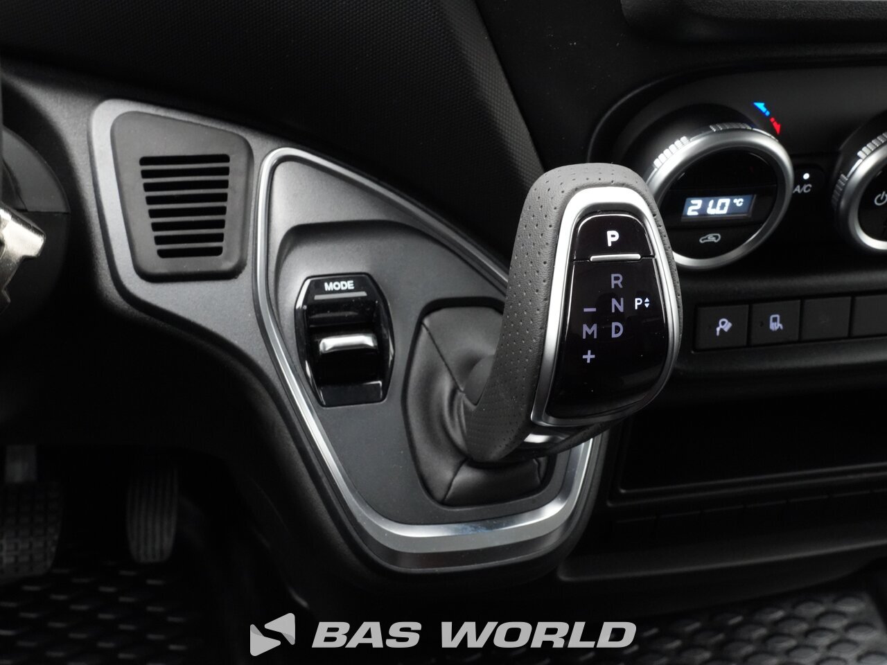 Other : Iveco Daily 35S21 Затворен ван