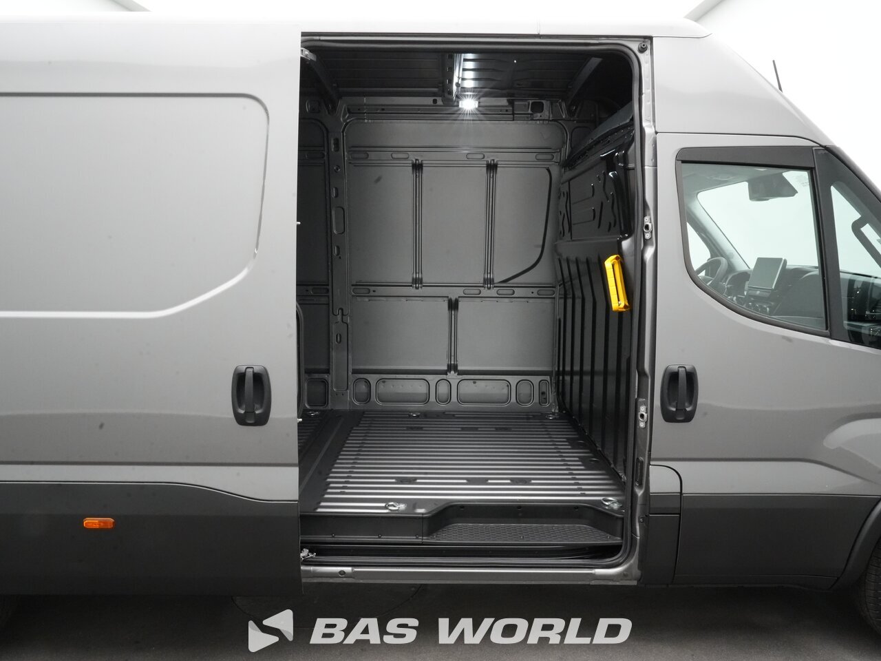 Other : Iveco Daily 35S21 Затворен ван
