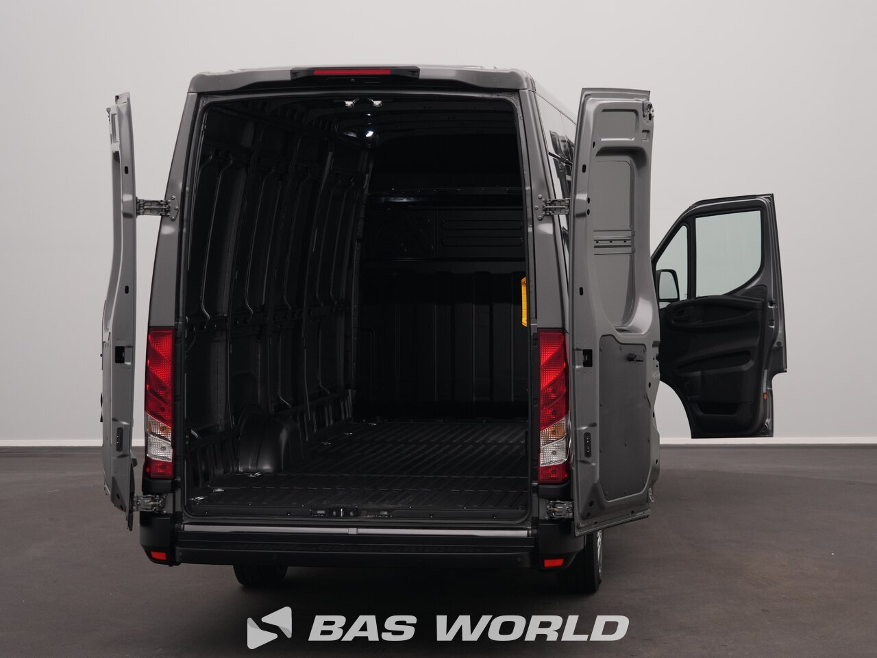 Other : Iveco Daily 35S21 Затворен ван